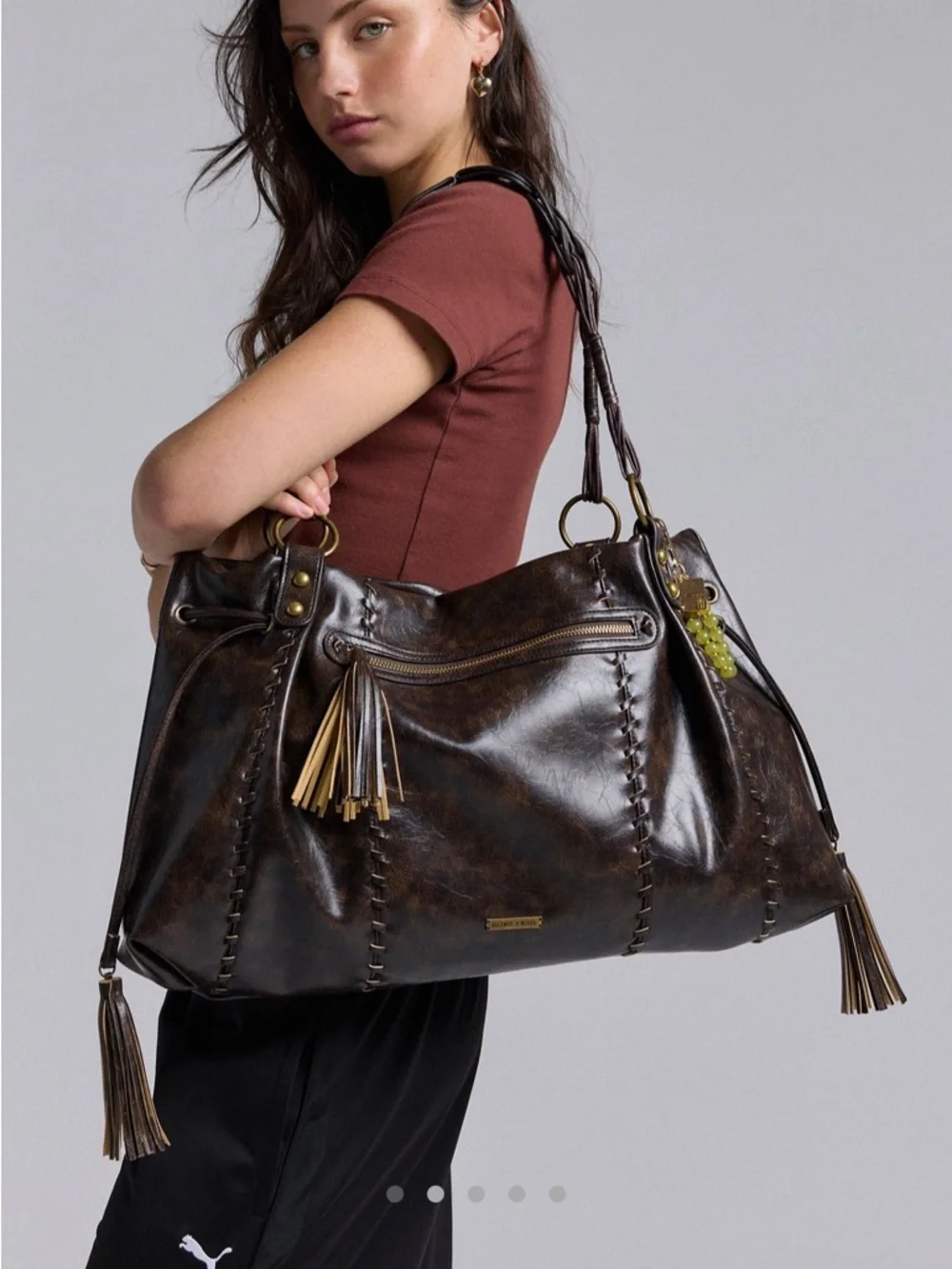 Silence + Noise Washed Faux Leather
Tote Bag - Picture 2 of 6